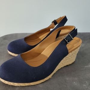 Vionic Espadrilles - 9W Navy Blue
